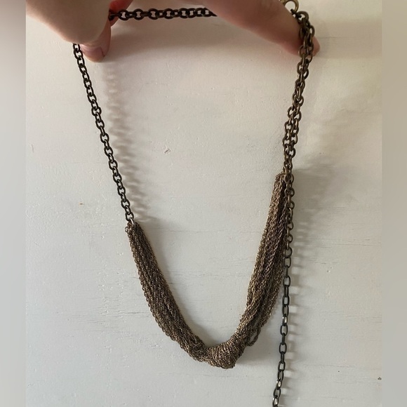 Urban Outfitters Antique Gold Delicated Chained Necklace with Statement Knot - Picture 4 of 4